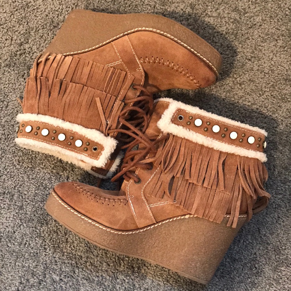 Sam Edelman Fringe Tan Wedges